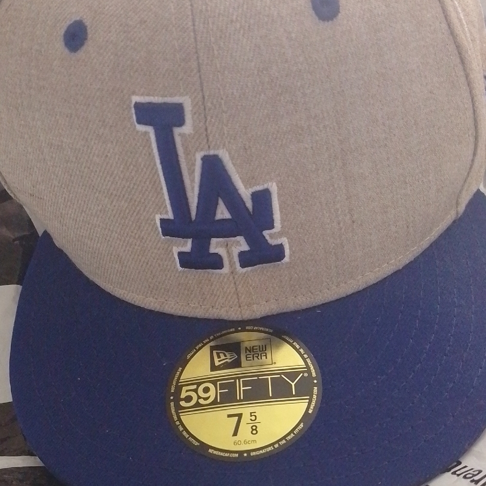 New Era 59FIFTY LA Cap in Tan and Blue 7 5/8